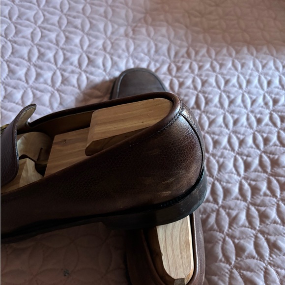 Well maintained Ferragamo Shoes - Picture 2 of 7